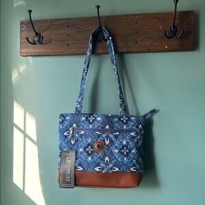 🔥🆕🔥Stone Mountain Quilted Floral handbag/lunchbag